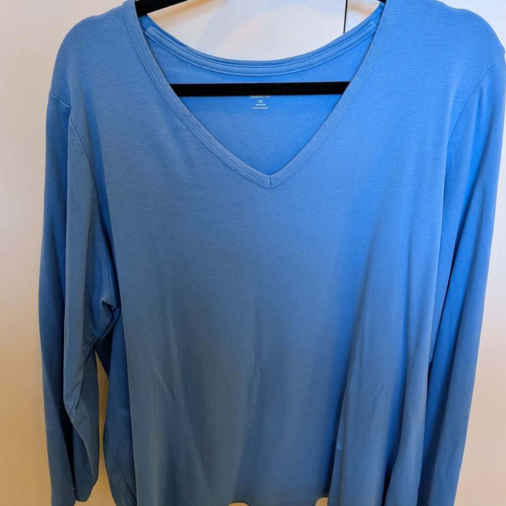 Lands' End Women's Shaped Fit Long Sleeve V-Neck 100% Cotton T-Shirt
